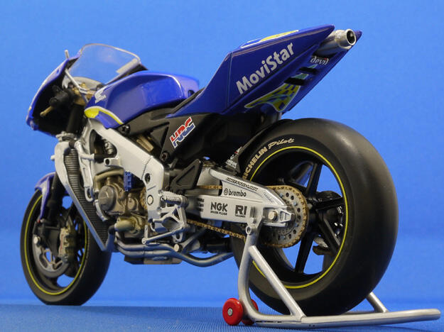 WOW!!! Inilah pict Honda RC211V tanpa fairing di kelas motogp tahun 2003