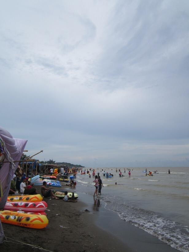  FR Bertamasya ke Pantai Tanjung Pakis Karawang  30 Des 