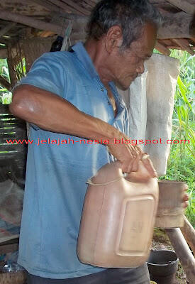 Budaya Minum Tuak Di Bumi Ronggolawe