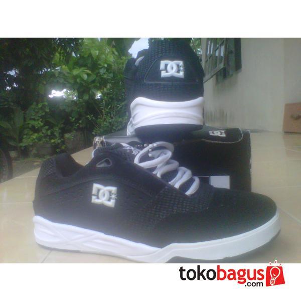 SEPATU DC ORIGINAL TRIBUTE S NEW