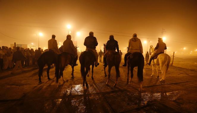 Kumbh Mela, Festival Mandi Bersama di Sungai Gangga