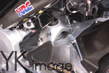 WOW!!! Inilah pict Honda RC211V tanpa fairing di kelas motogp tahun 2003