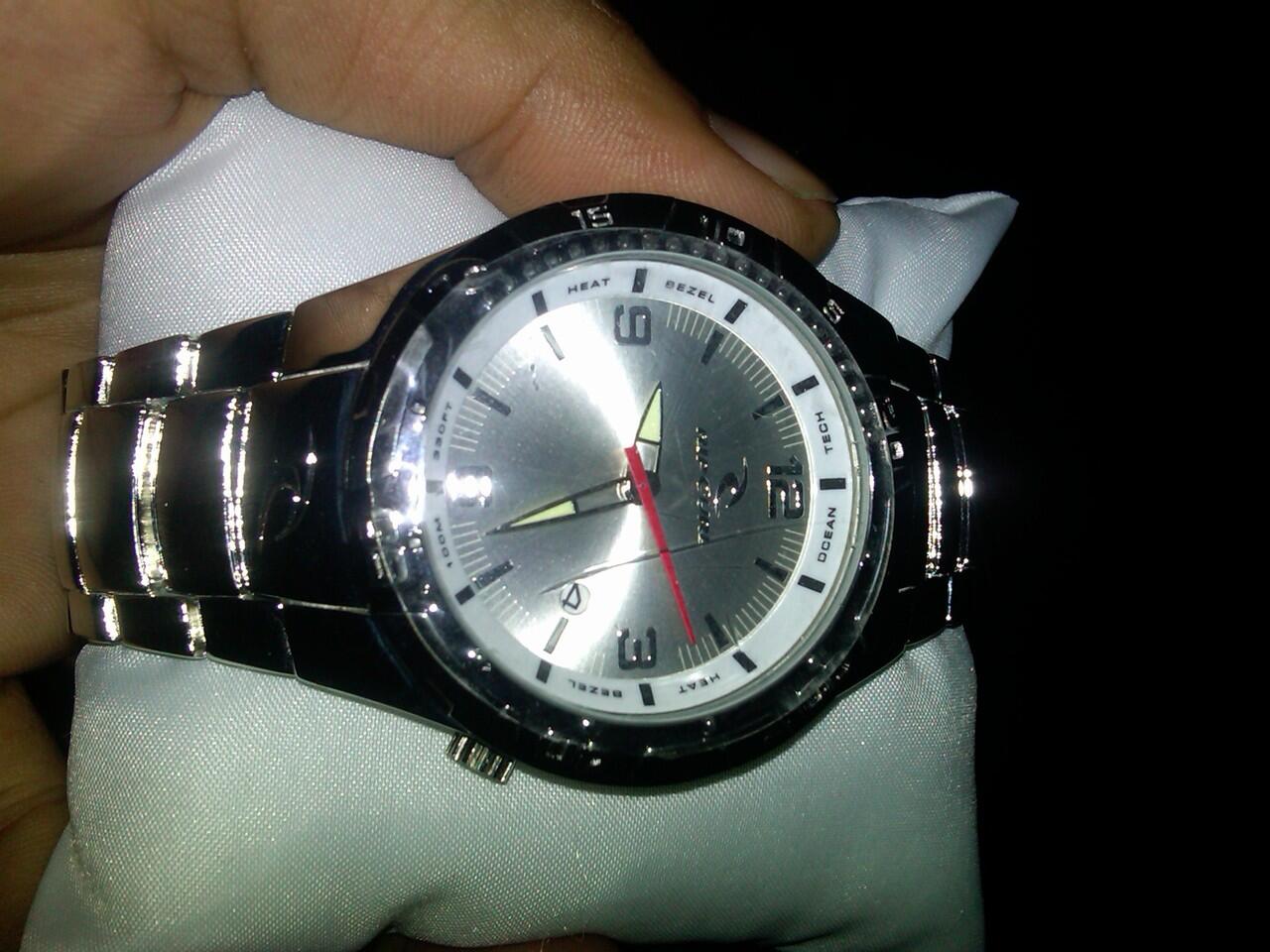 Terjual Jam Tangan Ripcurl Detroit, Munich, Ocean, Vegas