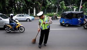 semangat pak polisi !