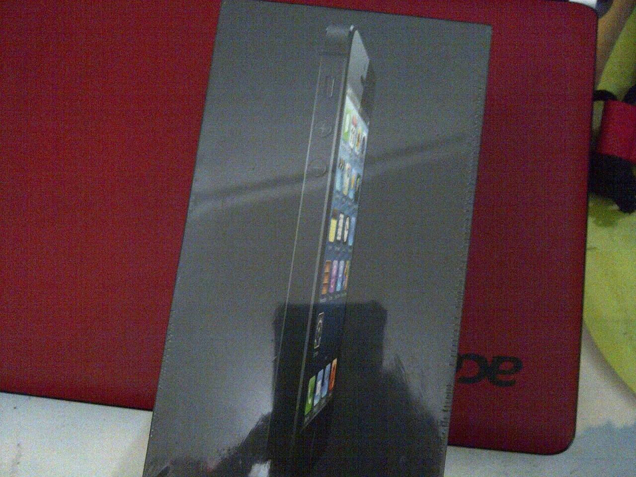 iPhone 5 (16GB) Black Garansi Resmi SES Paling Murah Sedunia! Silahkan Masuk!