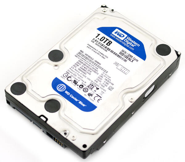 BNIB : 1 TB WDC blue sata III 32mb chace