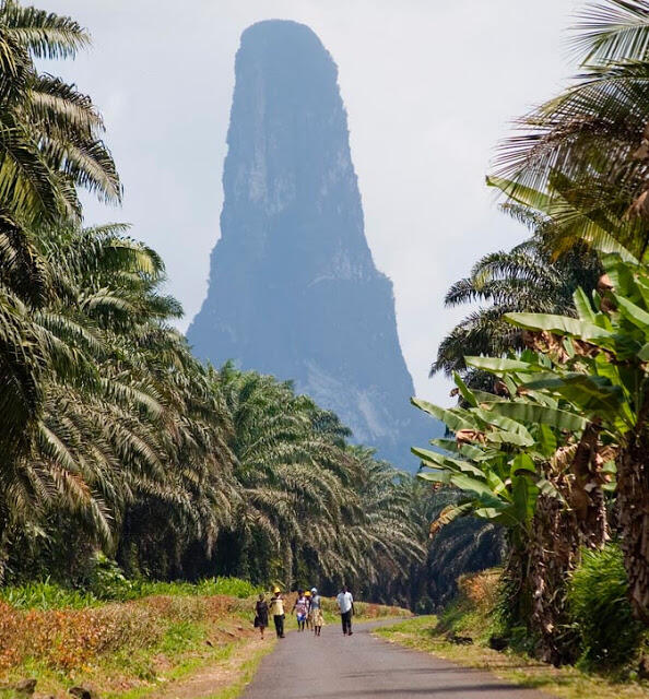 Pico Cão Grande,Gunung Terlangsing di Dunia 