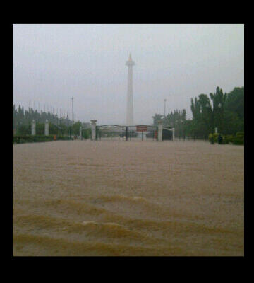 Posting Poto laporan banjir hari ini di tempat agan