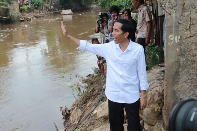 KOLAM RENANG TERLUAS DI DUNIA ADA DI SINII (KOCAK GAN INDONESIA PUNYA)