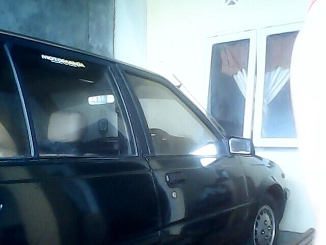 Mobil Sedan NISSAN SUNNY '88
