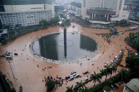 Ini Wajah 'Lautan' Air Keruh di Bundaran HI