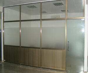 Terjual Specialis Expanda Door Folding Door Partisi 