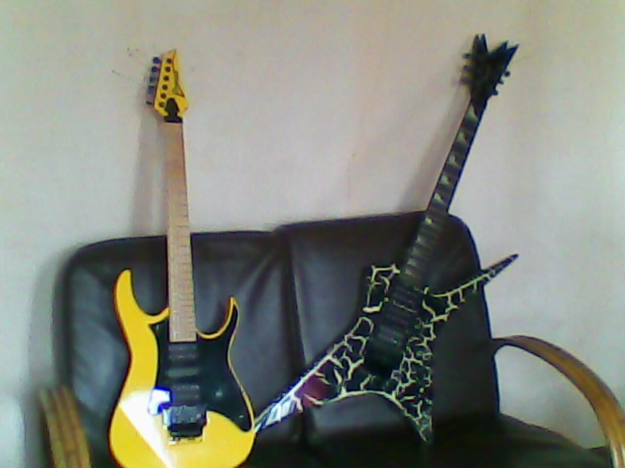 Ane Mau Buka LAPAK Buat Jualan Guitar Custom Buatan Pabrikan Bandung. Source: http:/