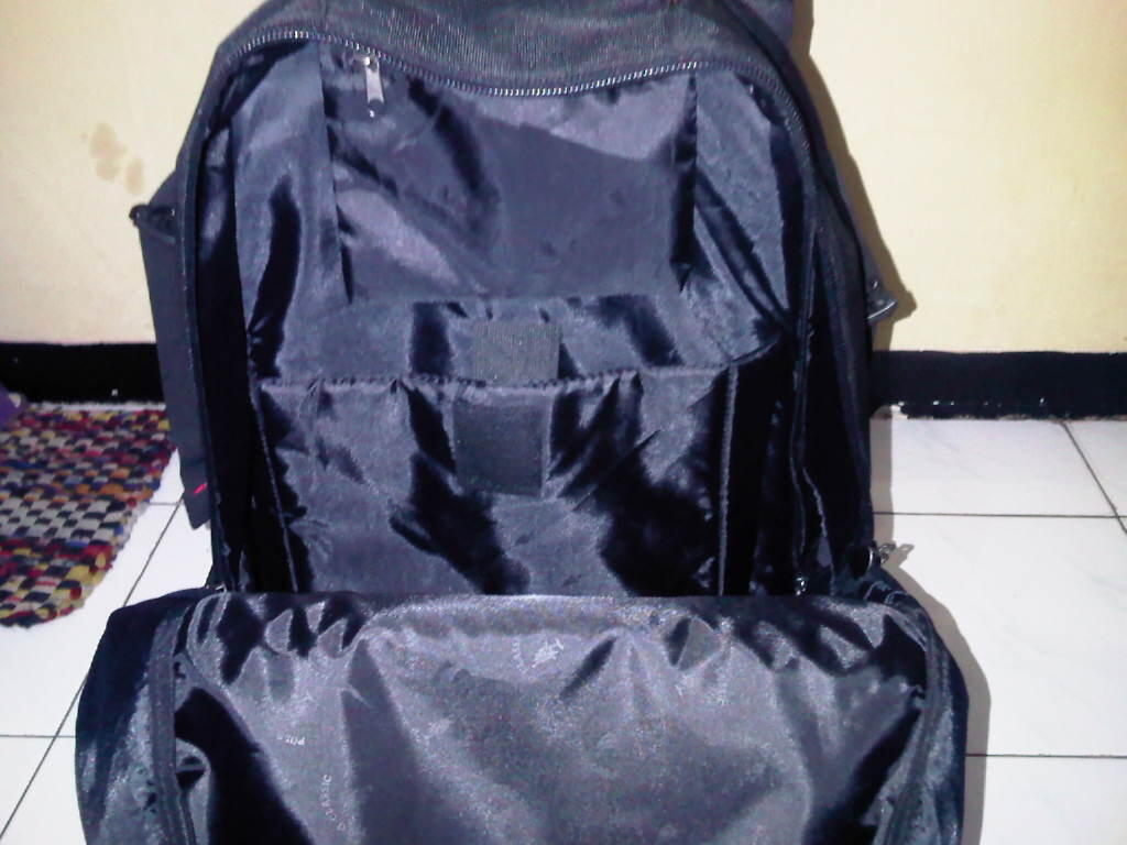 Tas Polo classic backpack and laptop trolley travel bag
