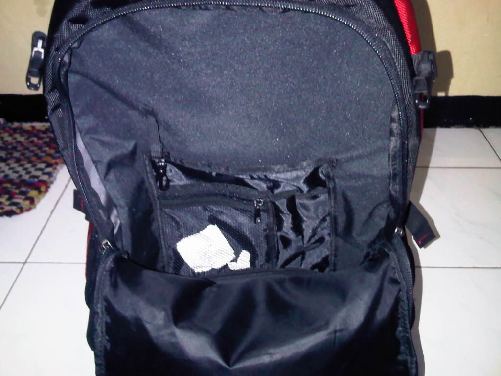 Tas Polo classic backpack and laptop trolley travel bag