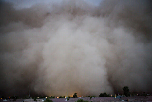 &#91;Horor&#93; Foto-Foto Haboob -Badai Pasir-dari Berbagai Negara