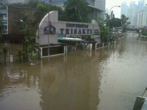 Nanya dong? Yg indonya di Jakarta Barat-lagi Banjir emang bener yah? :( 
