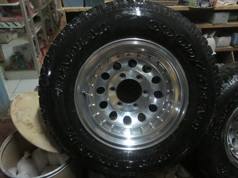 Terjual WTS Velg Challenger 1set 5bh untuk Jeep R15 H6 