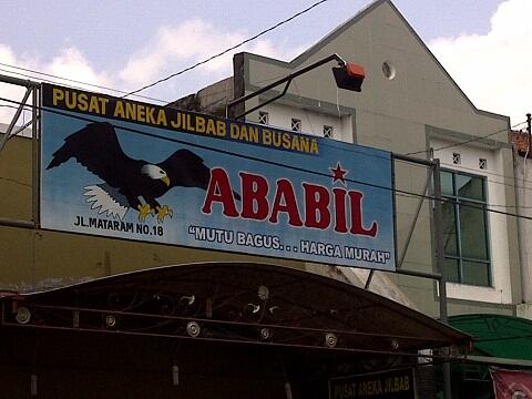 berbagi keanehan
