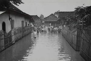 Foto-foto Banjir Jakarta Tempo Doeloe