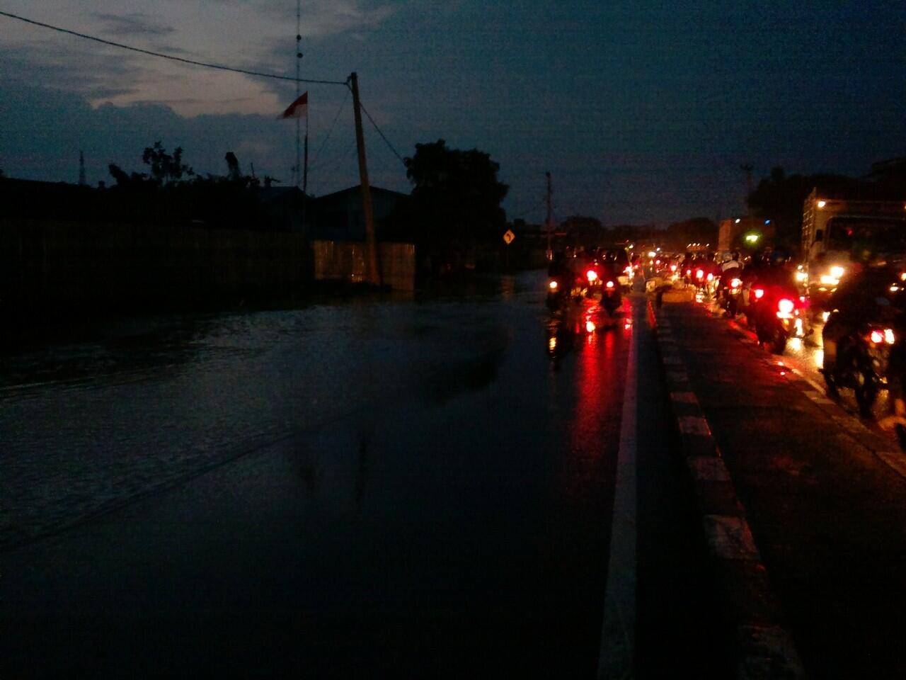 &#91;INFO&#93;Waspada Banjir Perbatasan Bekasi - Karawang