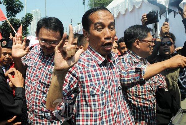 GILA!!!. Jokowi Ada 2!!!