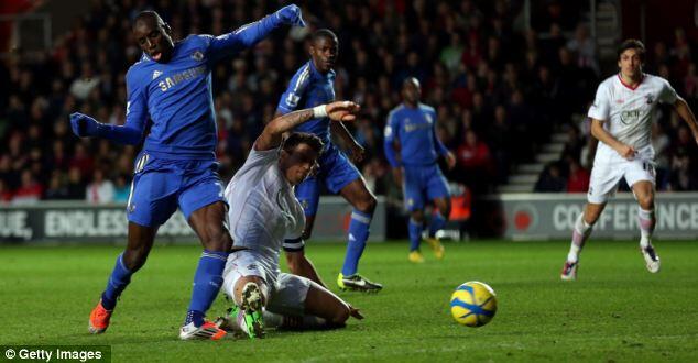 3 Alasan Demba Ba Pantas Gantikan Torres