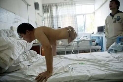 Pria Ini Tangguh Menjalani Hidup Walau Dengan Separuh Badan