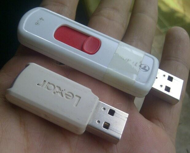 °°♪♫♪♫ FLASHDISK 2X4GB = 50RB JOGJA ♪♫♪♫♪°°