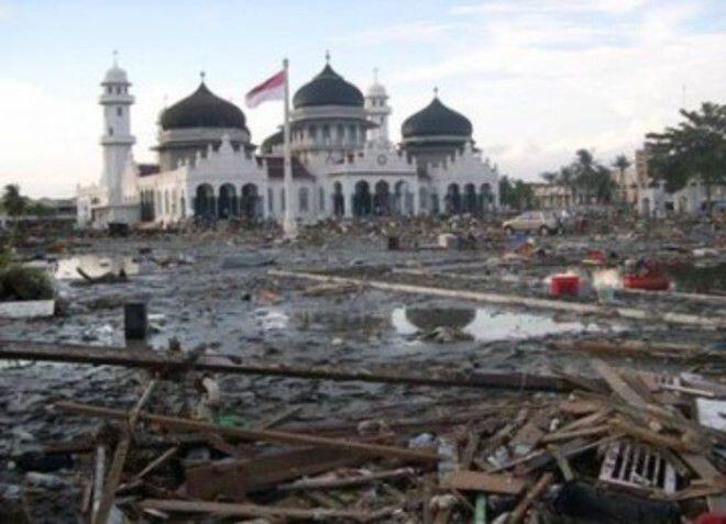 7 Bangunan Yang Terselamat Dari Musibah Besar