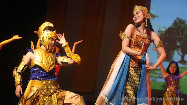 Badalohor Tampilkan Kisah Epic Mahabharata di Atas Panggung