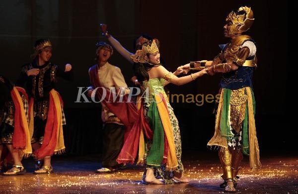 Badalohor Tampilkan Kisah Epic Mahabharata di Atas Panggung