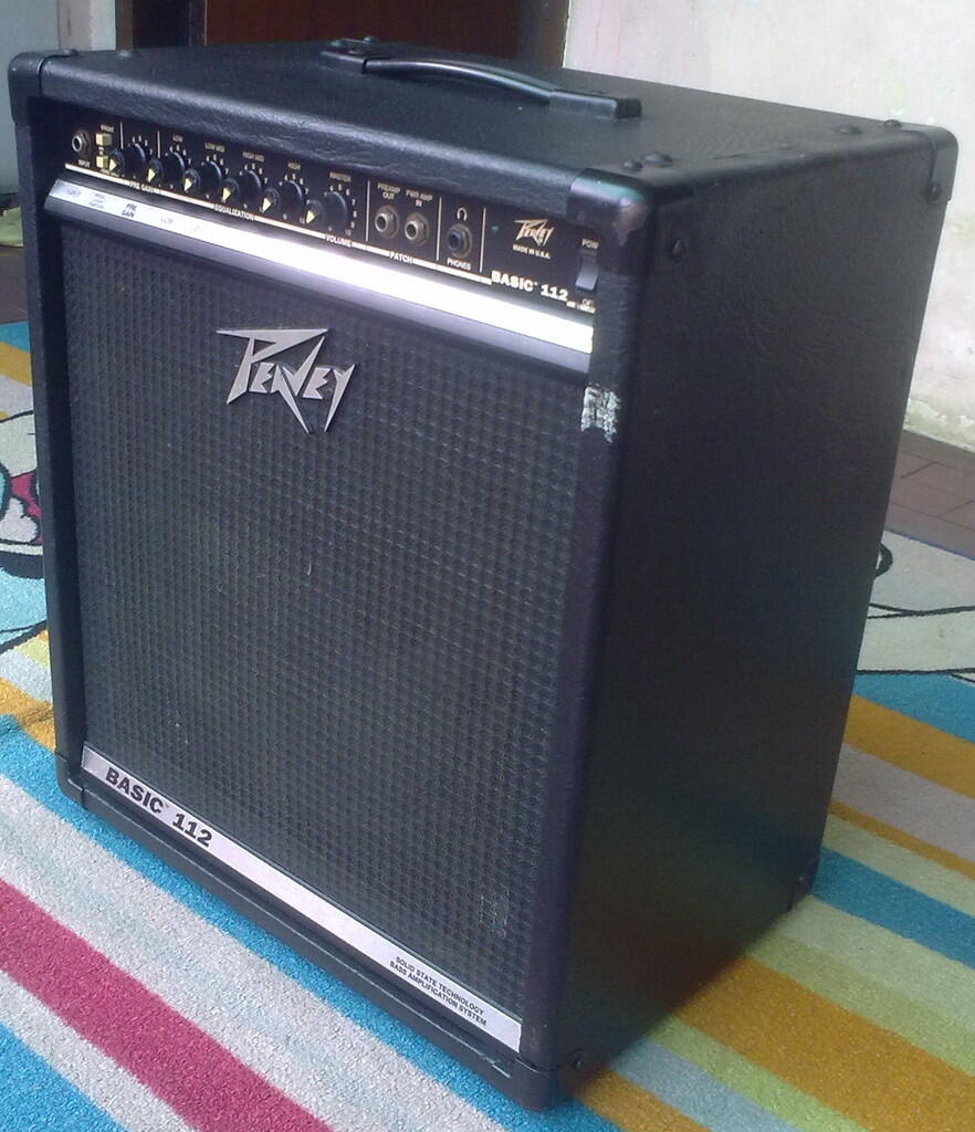 peavey basic 112 bass combo amp