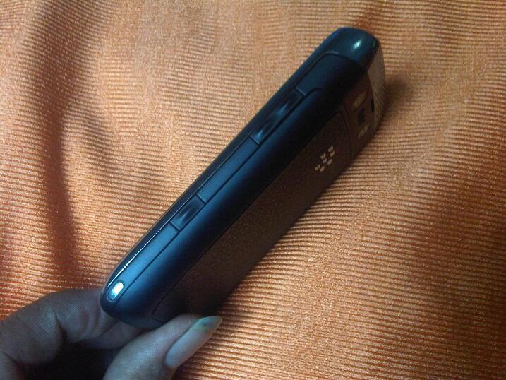 Dijual > Blackberry Onyx 9700 hitam mulussss (Malang)