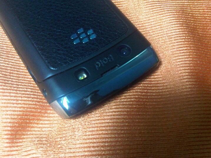 Dijual > Blackberry Onyx 9700 hitam mulussss (Malang)