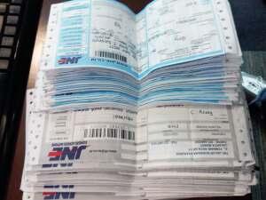 sepatu vans,asics tiger,nike,macbeth,converse,zara,toms,crocs,puma,reebok,adidas