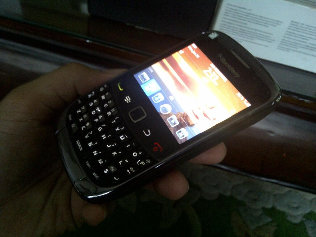 Blackberry Curve 3G 9300 Grey Mulus Bgt Murmer Bogor