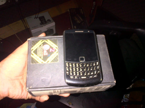 Dijual murah bb apolo 1jtan !!! (butuh uang) siapa cepat dia dapat Gan !