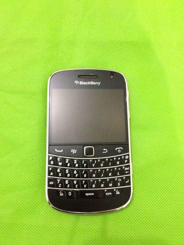 BB Blackberry DAKOTA BOLD 9900 TAM MULUS MURAH
