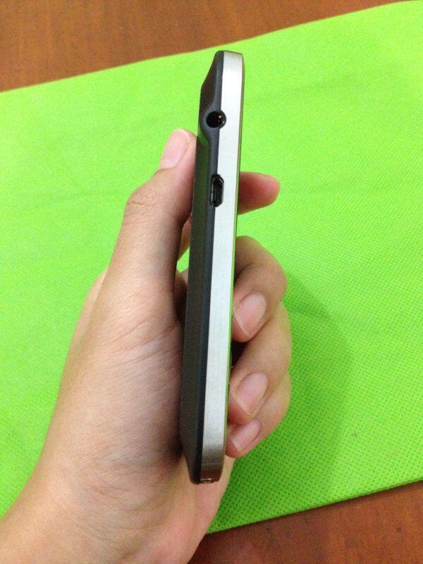 BB Blackberry DAKOTA BOLD 9900 TAM MULUS MURAH