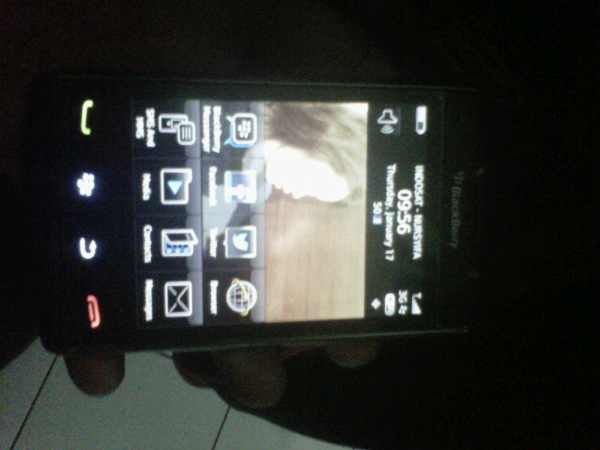 d jual blackberry 9550 (odin)