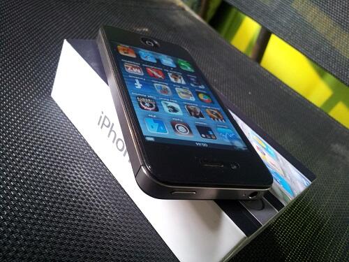 iPhone 4 CDMA 32GB Black Verizone - Lengkap - Mulus - Murah - Siapa Cepat