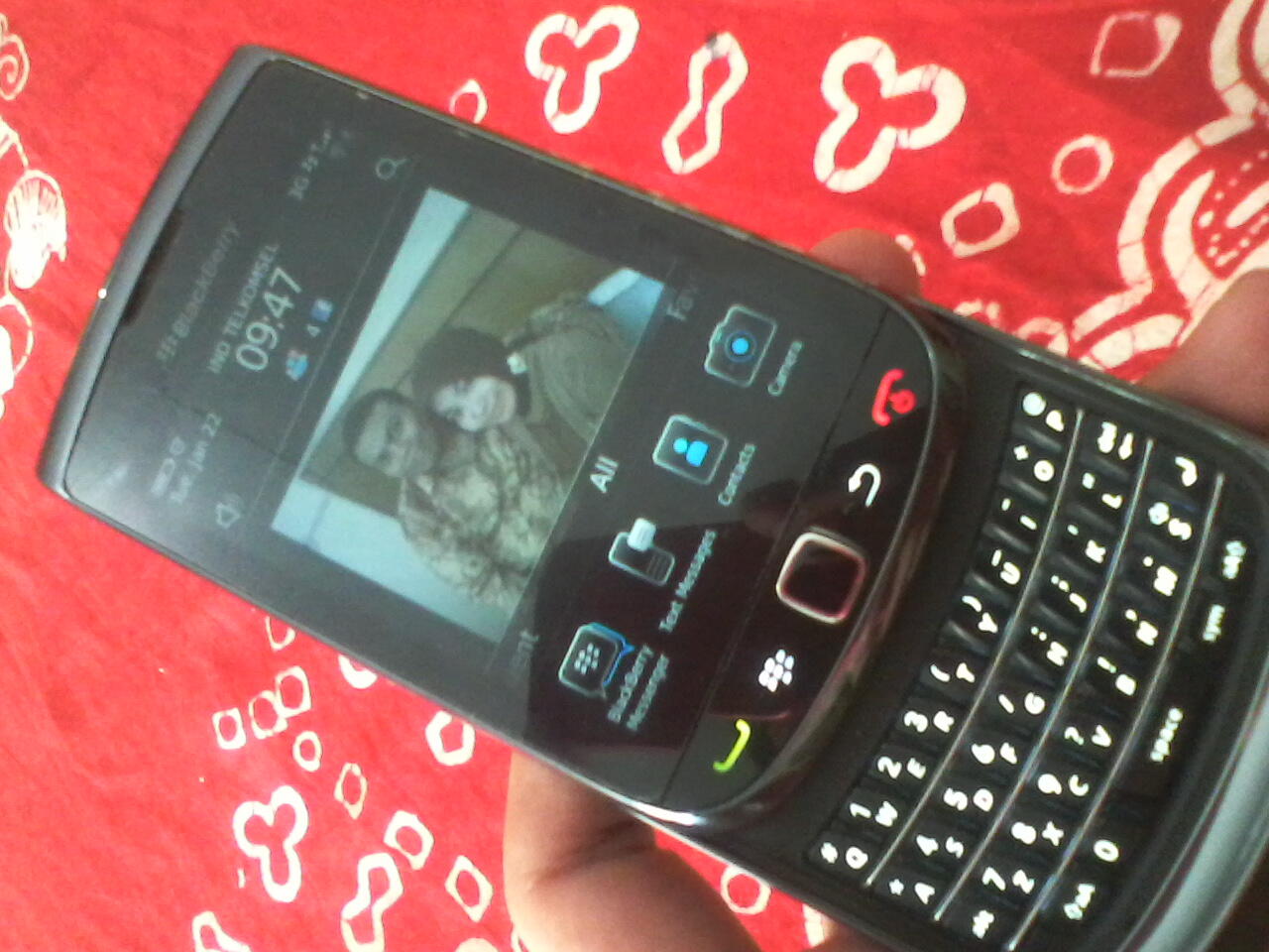 Dijual HP BB 9800 masih garansi Compaq