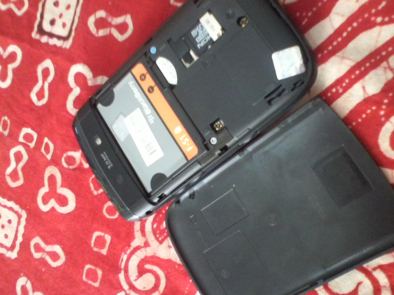 Dijual HP BB 9800 masih garansi Compaq