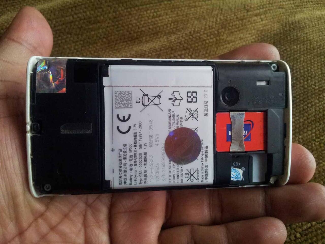 SONY ERICCSON XPERIA X8 WHITE MULUS KOMPLIT