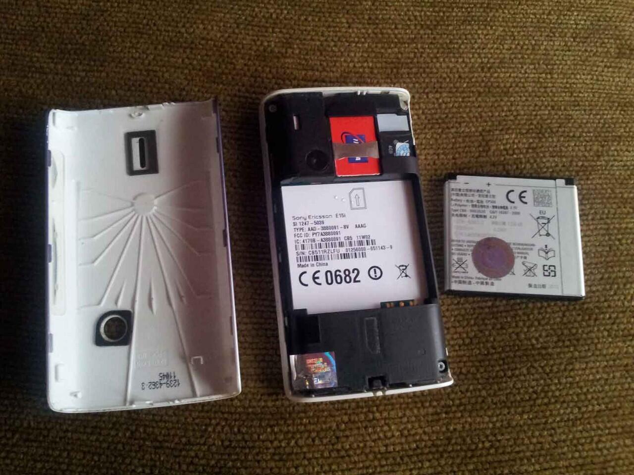 SONY ERICCSON XPERIA X8 WHITE MULUS KOMPLIT