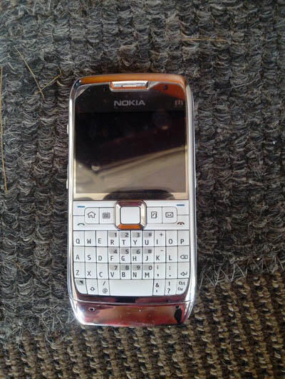 jual nokia E71 bandung