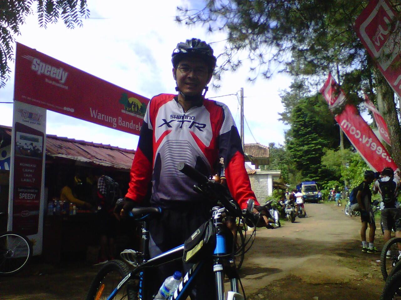 Warung Bandrek Dago, Trek Sepeda Yang Mantap