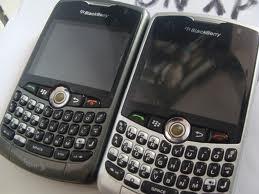 BLACKBERRY 8330 CDMA Garansi 2th Catur Utama injec smart+anty gores di antar ke rumah