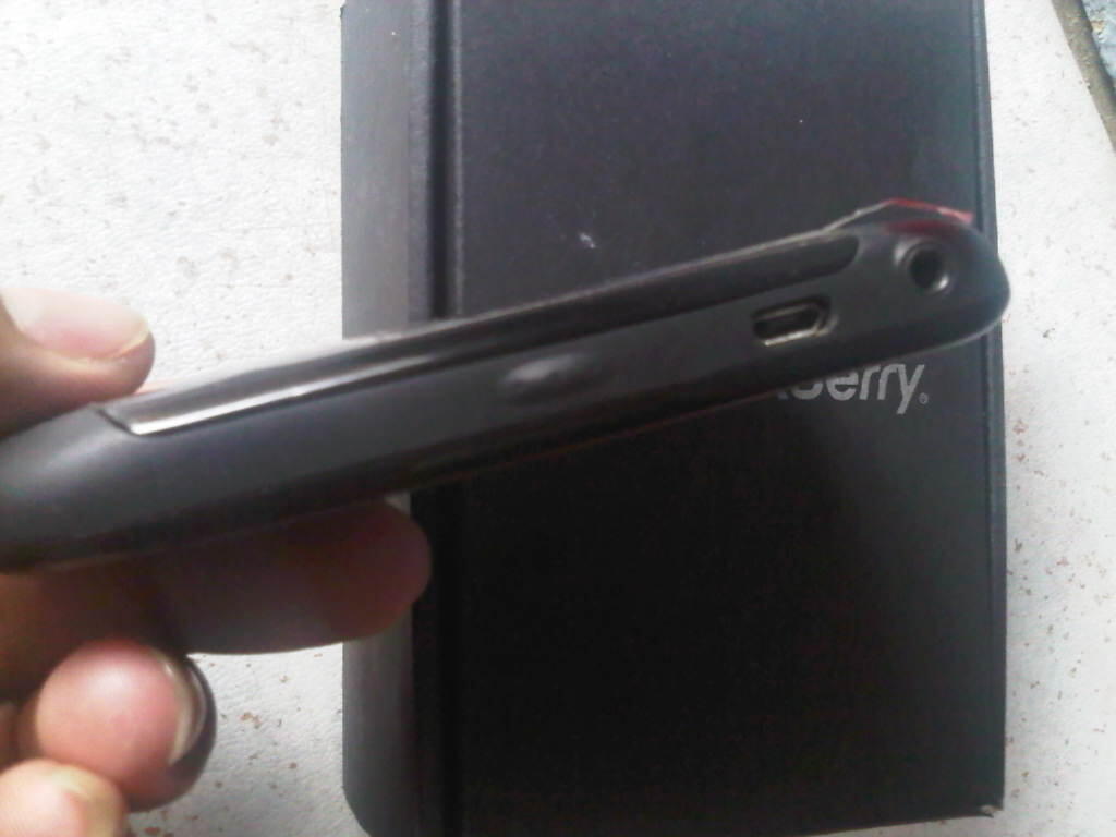 Blackberry aries 8530 mulusss like new semarang
